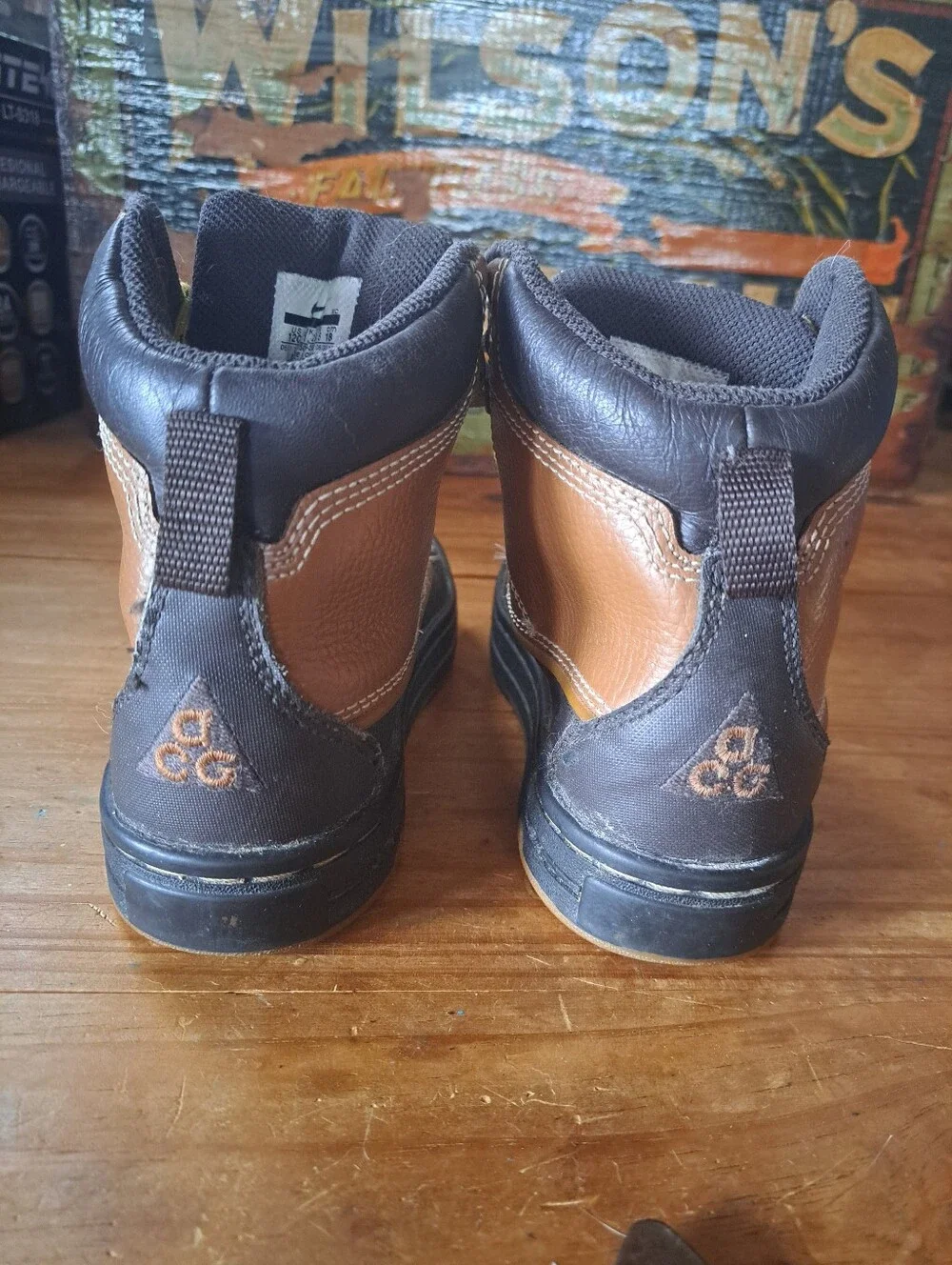 Nike ACG Woodside Waterproof Outdoor Boots Kids Size 12C Leather 415079-200